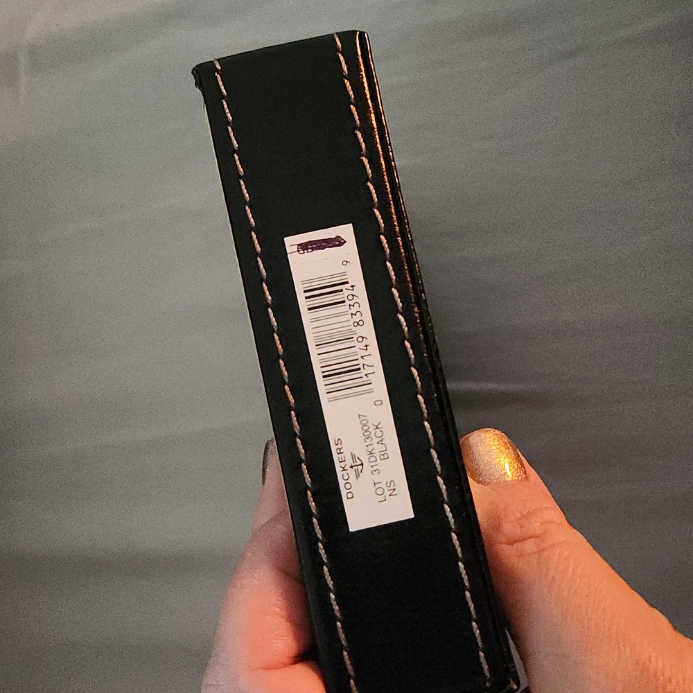 Dockers Men's Bifold Wallet - Picture 4 of 7
